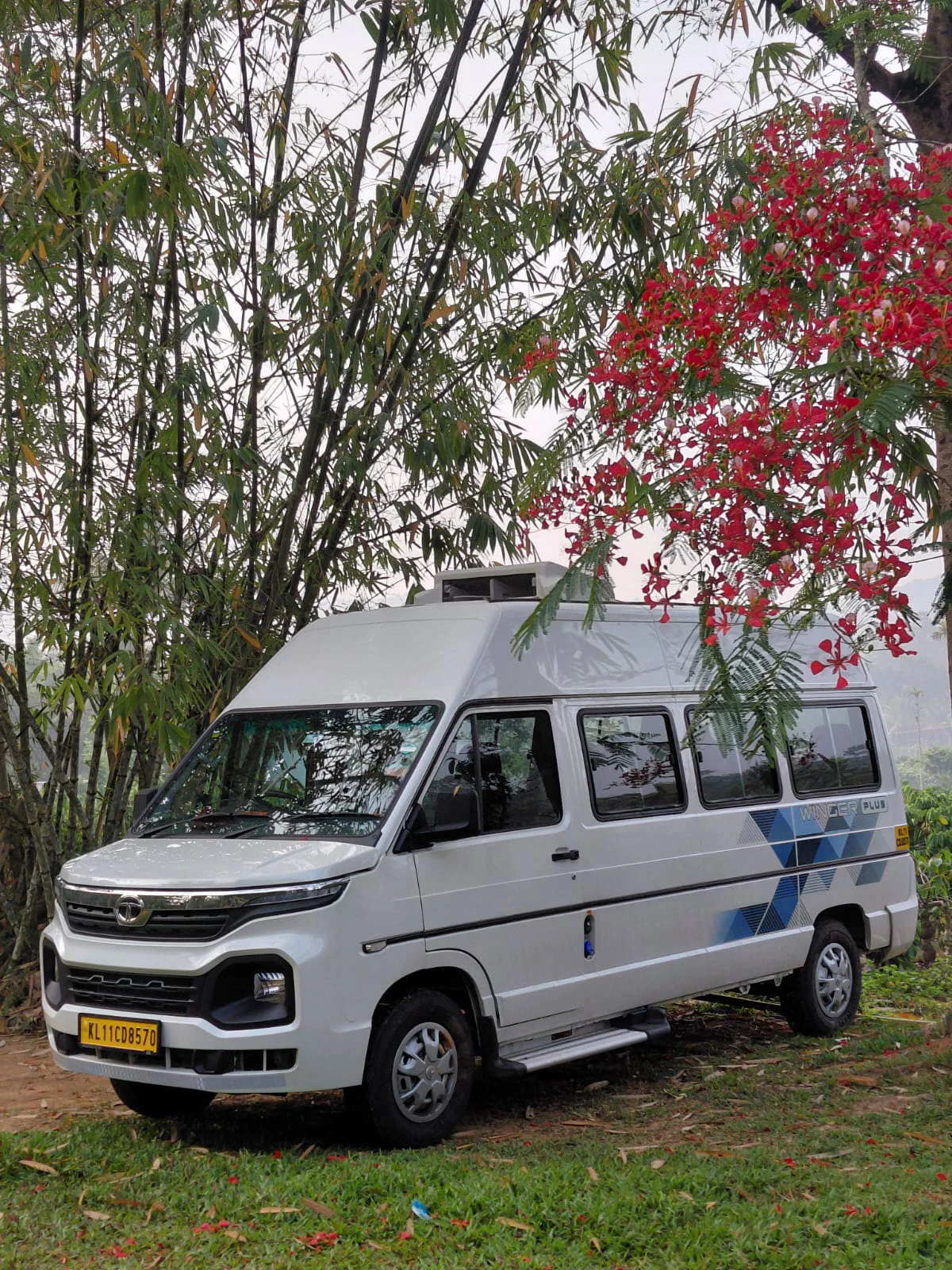 TATA WINGER PLUS 9 SEATER