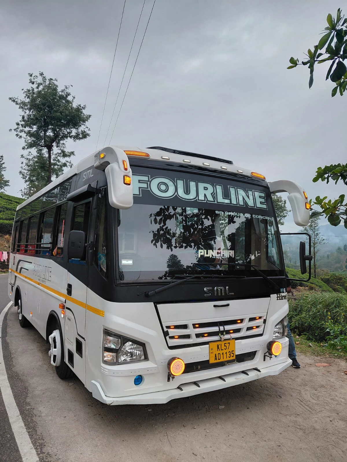 SML -24Seater